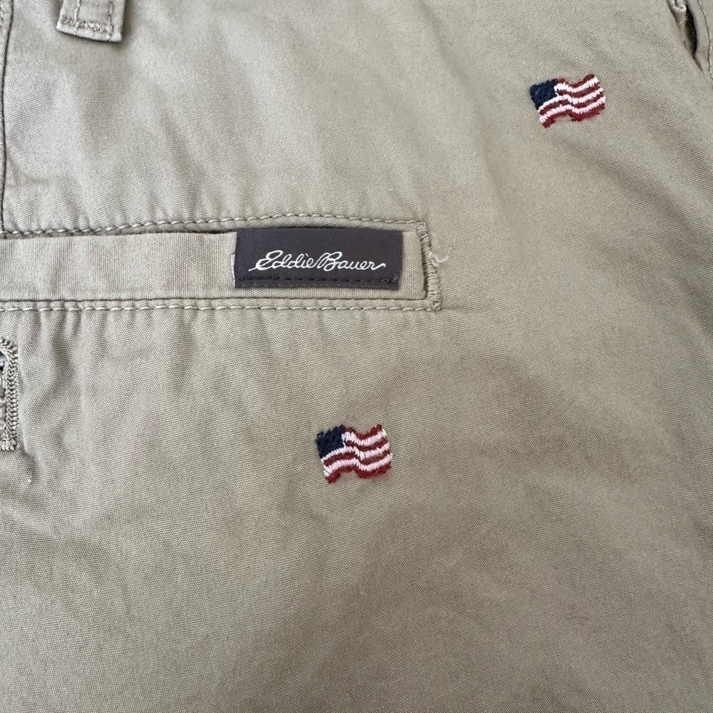 Eddie Bauer US Flag 4th of July Shorts Khaki Size 38 - Picture 3 of 6